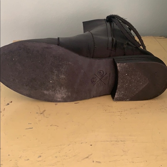 Petrucha handmade black leather boots - Picture 4 of 8